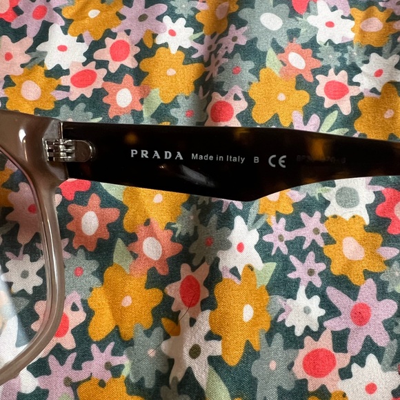 Authentic Prada Sunglasses SPR10R Color Brown Gradient/Grey Gradient - Picture 10 of 16